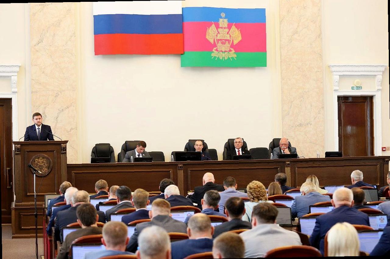 «Участие Виктора Теплякова в работе 60-й сессии краевой Думы»