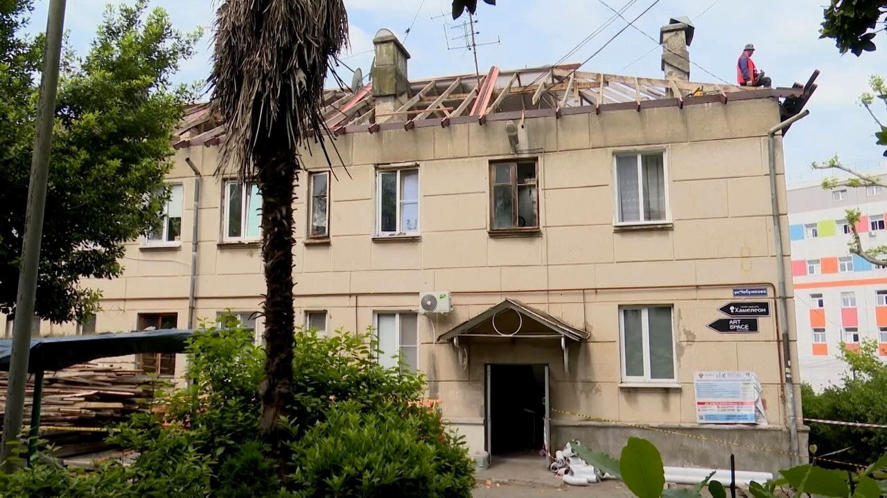 Ремонт 10 многоквартирных домов завершён в Сочи в рамках капремонта