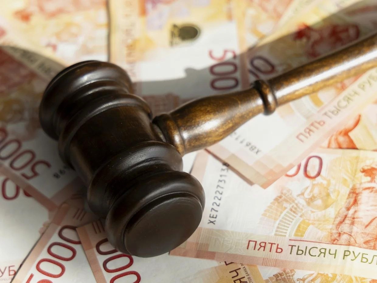 Суд взыскал с жителей Сочи более 32 миллионов рублей за самовольное строительство
