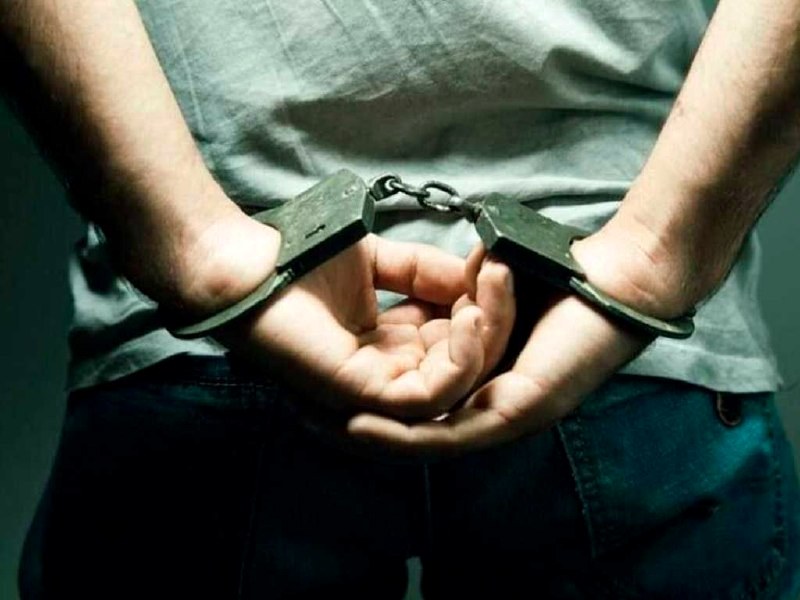В Туапсе мужчине грозит до 20 лет колонии за сбыт наркотиков и попытку подкупа полицейского